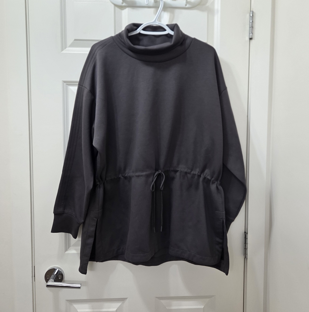 Athleta sweater